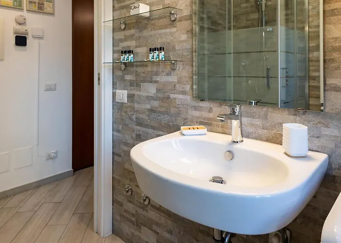 Ottoboni Apartment, 4 Persone, Balcone, Wi-fi, Stazione Tiburtina * רומא